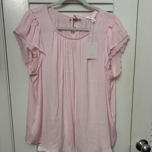 NWT! Excellent condition. XL light pink LC Lauren Conrad top.